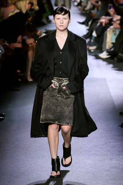 Look 22